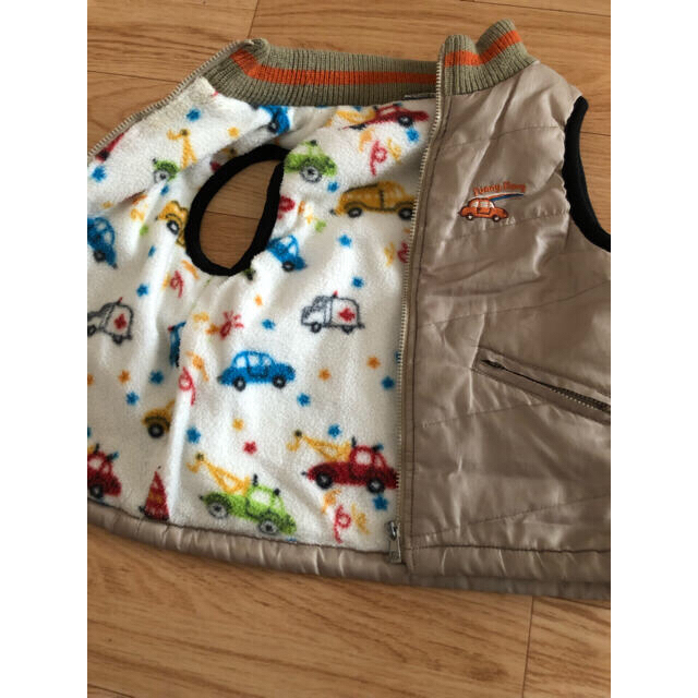 FUNNY STORY(ファニーストーリー)のキッズ　ベスト　95㎝ キッズ/ベビー/マタニティのキッズ服男の子用(90cm~)(ジャケット/上着)の商品写真