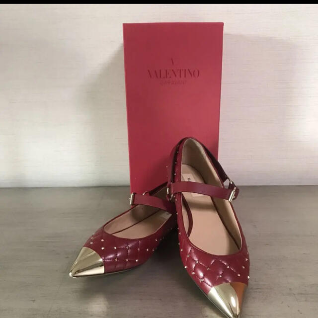 VALENTINO(ヴァレンティノ)のValentino バレエシューズ レディースの靴/シューズ(バレエシューズ)の商品写真