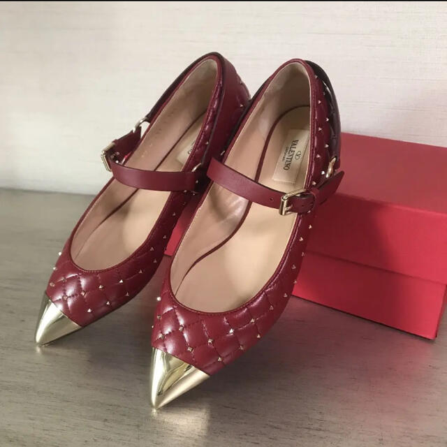 VALENTINO(ヴァレンティノ)のValentino バレエシューズ レディースの靴/シューズ(バレエシューズ)の商品写真