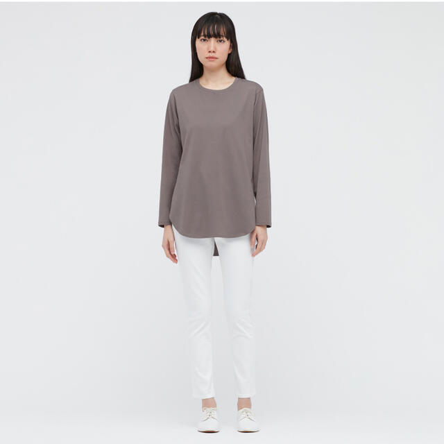 UNIQLO(ユニクロ)のコットンロングシャツテールT レディースのトップス(Tシャツ(長袖/七分))の商品写真