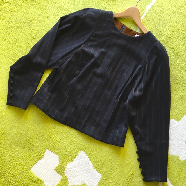 国内正規品】 ADORE - 【美品です】ADOREアドーア38*ウールストライプ 通販卸し売り ADORE ブラウス ネイビー 38 Tシャツ/カットソー(七分/長袖)
