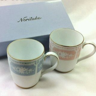 ノリタケ(Noritake)の専用  Noritake レースペアマグカップ(グラス/カップ)