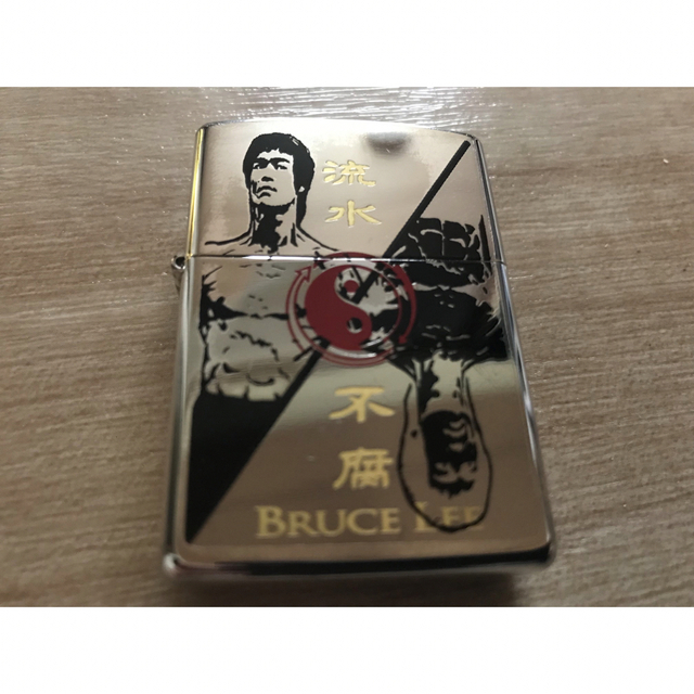 ZIPPO(ジッポー)のブルース•リーzippo限定版④ メンズのファッション小物(タバコグッズ)の商品写真