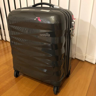 アメリカンツーリスター(American Touristor)のアメリカンツーリスター機内持ち込みサイズグレー(スーツケース/キャリーバッグ)