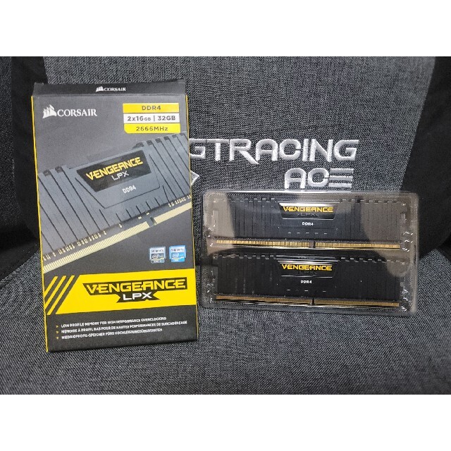 PC/タブレット【美品】Corsair DDR4 16GB×2 32GB