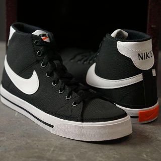 ナイキ(NIKE)の【新品】NIKE　ナイキ　コートレガシーキャンバスMID　スニーカー　レディース(スニーカー)