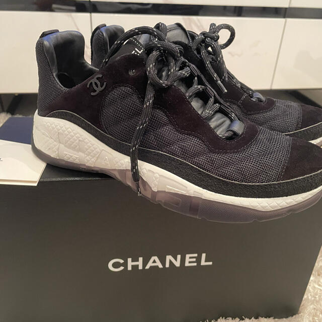 CHANEL(シャネル)のシャネル　CHANEL スニーカー　メンズ 42 メンズの靴/シューズ(スニーカー)の商品写真