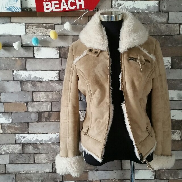 定番の中古商品 GUESS スウェード ジャケット aquitemosasco.com.br