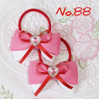 セーラームーン(セーラームーン)のNo.８８  リボン  ヘアゴム  ハンドメイド  セーラームーン(ファッション雑貨)