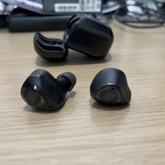 JBL CLUB PRO+ TWS JBL CLUB PRO+ TWS