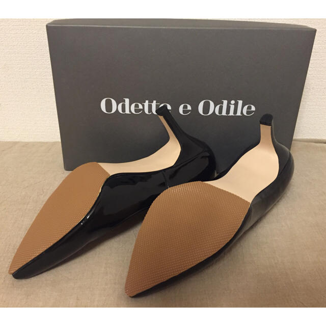 Odette e Odile(オデットエオディール)の未使用☆ハーフソール付☆オデットエオディール エナメルパンプス 黒 22.5 レディースの靴/シューズ(ハイヒール/パンプス)の商品写真