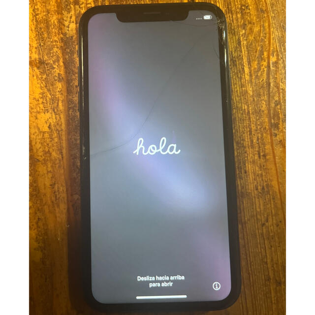 Apple(アップル)のiPhoneXR ブラック　両面割れあり スマホ/家電/カメラのスマートフォン/携帯電話(スマートフォン本体)の商品写真