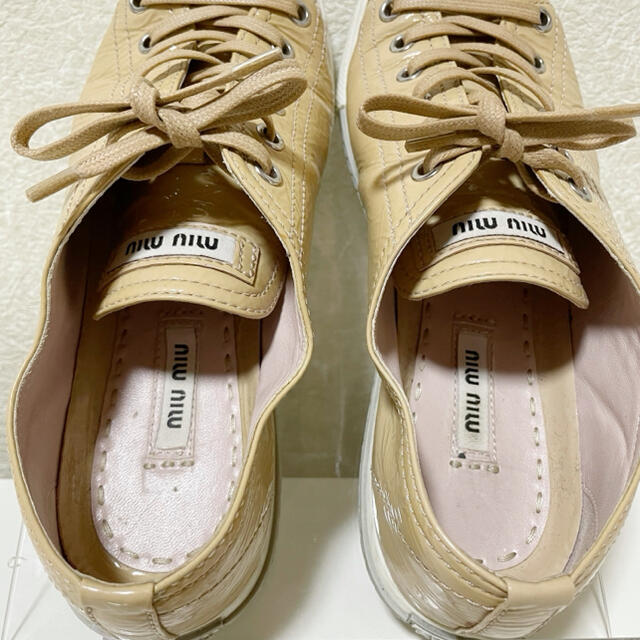 激安店舗 PRADA スタッズ スリッポン MIU MIU スニーカー リール