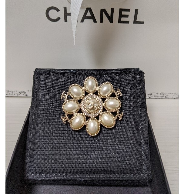 受注生産品】 CHANEL 【新品未使用】CHANEL シャネル ブローチ パール