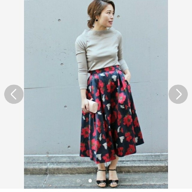 販売限定 FIGARO PARIS お花柄 スカート サイズ36 ひざ丈スカート