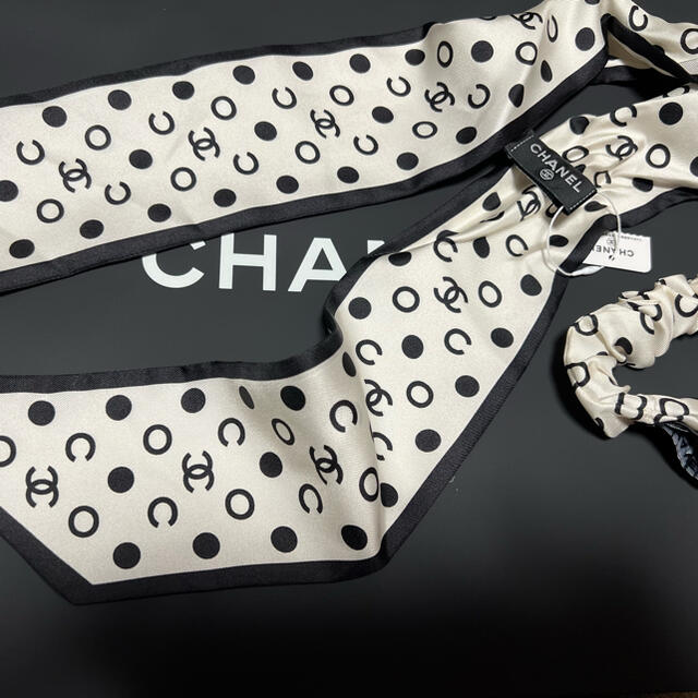 CHANEL 新品　シャネル　シュシュ　ツイリー　スカーフ