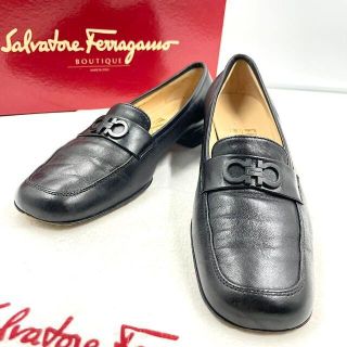 サルヴァトーレフェラガモ(Salvatore Ferragamo)の【良品】フェラガモ ガンチーニ スクエアトゥ レザー ローヒール ローファー(ハイヒール/パンプス)