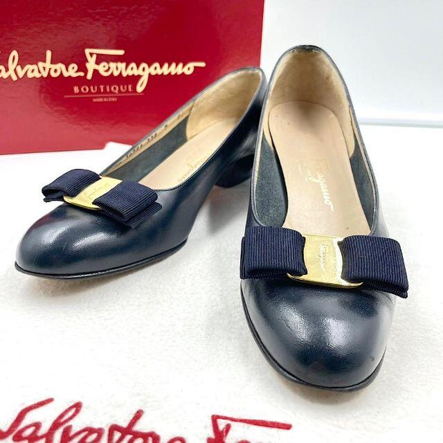 Salvatore Ferragamo - 【美品】フェラガモ ヴァラ リボン レザー ...