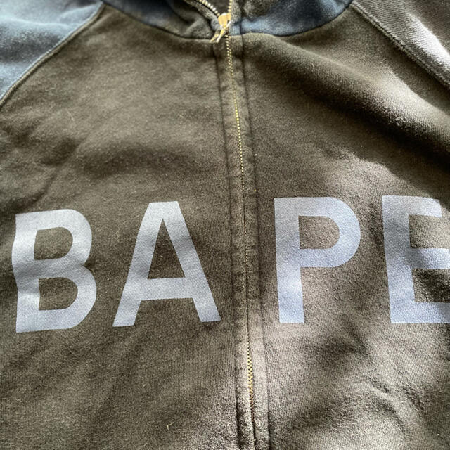 A BATHING APE アベイシングエイプ　パーカー　スエット　希少　レア