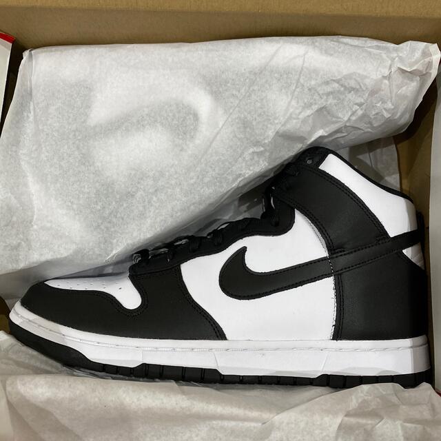 NIKE(ナイキ)のNIKE WMNS DUNK HIGH BLACK AND WHITE 28.5 レディースの靴/シューズ(スニーカー)の商品写真