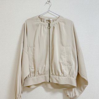 ダブルクローゼット(w closet)のw closet ベージュブルゾン(ブルゾン)