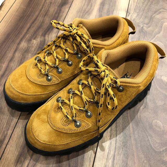 NIKE - NIKE ラハール low 23.5の通販 by riooo|ナイキならラクマ
