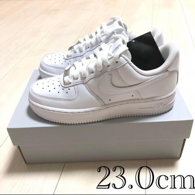 NIKE【新品・未使用】WOMEN NIKE エアフォース 1 ’07 23.0cm