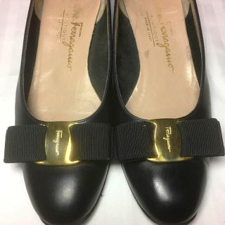 サルヴァトーレフェラガモ(Salvatore Ferragamo)のフェラガモ  パンプス(ハイヒール/パンプス)