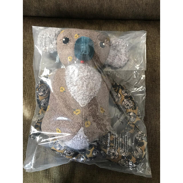 ミナペルホネン Mina Perhonen ハンドメイド テディベア 赤いおめめの