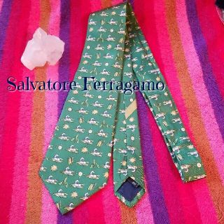 サルヴァトーレフェラガモ(Salvatore Ferragamo)のレア　Salvatore Ferragamo　フェラガモ　ネクタイ　グリーン(ネクタイ)