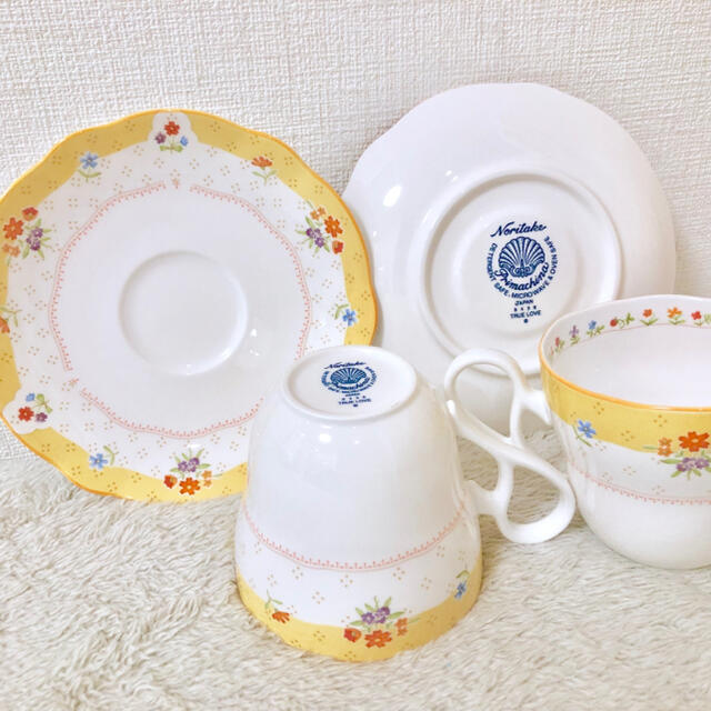 Noritake 新品ノリタケ ペアマグカップ＆ソーサー トゥルーラブ 黄色花柄