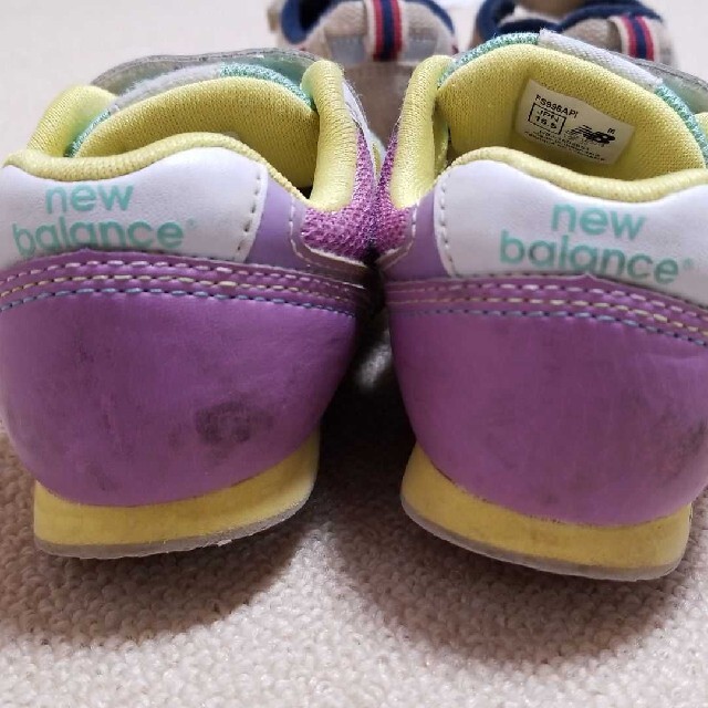 New Balance(ニューバランス)のスニーカー15.5cm　new balanceとasics キッズ/ベビー/マタニティのキッズ靴/シューズ(15cm~)(スニーカー)の商品写真