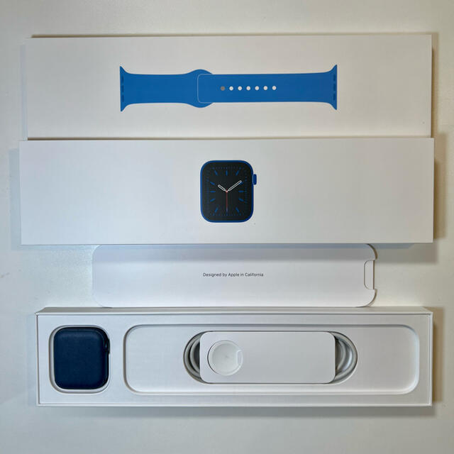 Apple(アップル)の【バンド3種】Apple Watch Series6 44mm ブルー GPS メンズの時計(腕時計(デジタル))の商品写真