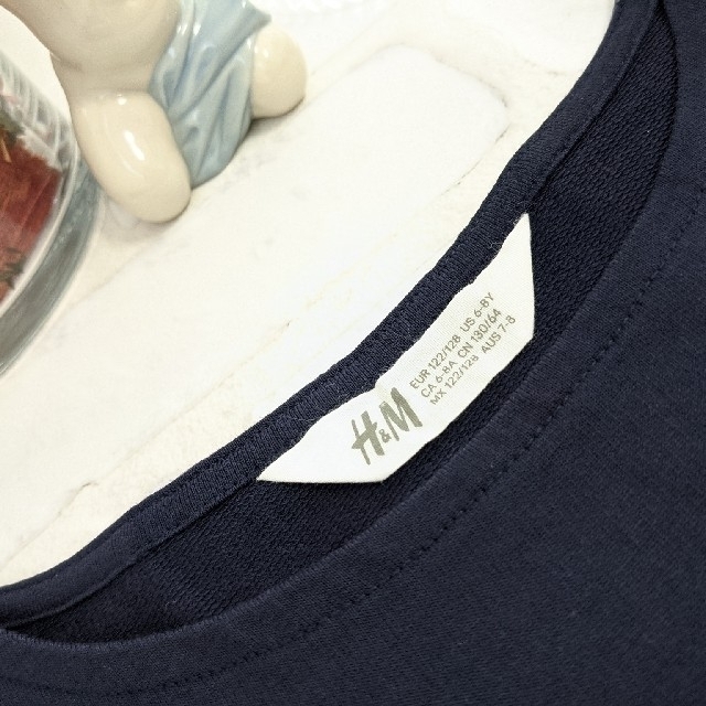 H&M(エイチアンドエム)のH&M 　コットンボーダー·アンサンブル　125ｾﾝﾁ キッズ/ベビー/マタニティのキッズ服女の子用(90cm~)(Tシャツ/カットソー)の商品写真