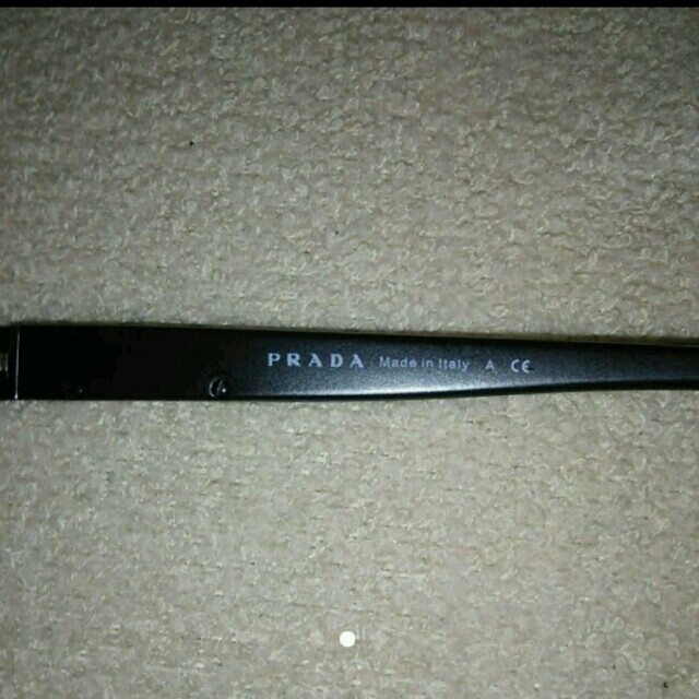 ☆【正規品、新品、未使用】PRADAのサングラス☆ | loneoakpoint.com