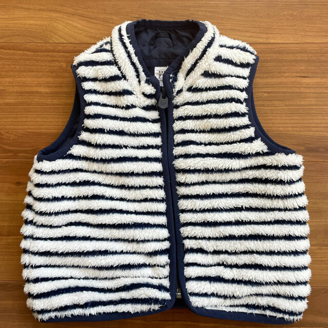 babyGAP(ベビーギャップ)のbaby GAP/ベスト/12〜18months（80） キッズ/ベビー/マタニティのベビー服(~85cm)(ジャケット/コート)の商品写真