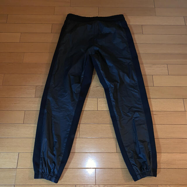 YEEZY SEASON 3 NYLON JOGGER PANTS イージー メンズのパンツ(ワークパンツ/カーゴパンツ)の商品写真