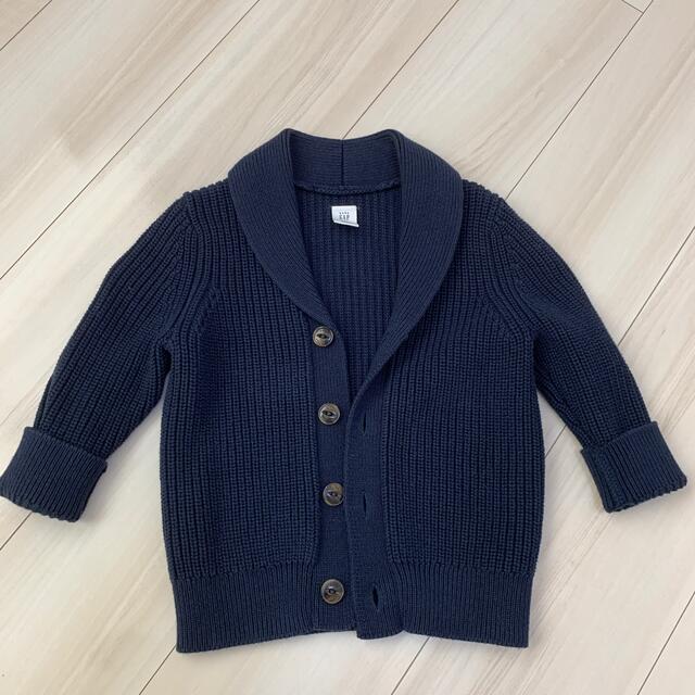 babyGAP(ベビーギャップ)のbaby GAP ニット　カーディガン　95サイズ キッズ/ベビー/マタニティのキッズ服男の子用(90cm~)(カーディガン)の商品写真