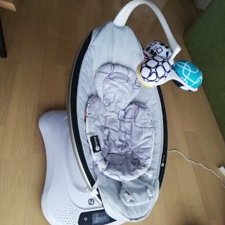 フォーマムズ(4moms)のm_na1様専用　美品☆mamaroo4.0  4moms  電動バウンサー(その他)