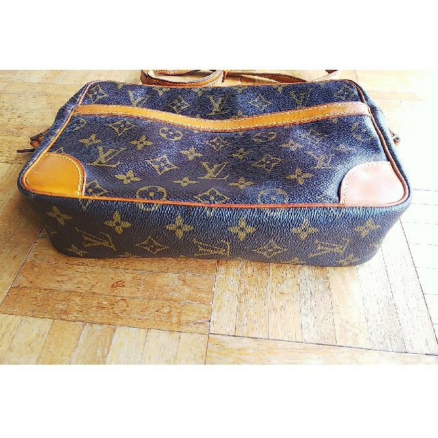 ルイヴィトン トロカデロ LOUIS VUITTON