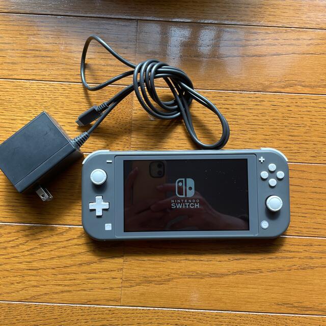 Nintendo Switch(ニンテンドースイッチ)のSwitch ライト　箱なし エンタメ/ホビーのゲームソフト/ゲーム機本体(家庭用ゲーム機本体)の商品写真