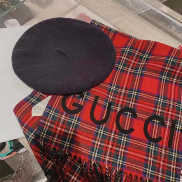 Gucci(グッチ)のGUCCI マフラー　azuki901様専用 メンズのファッション小物(マフラー)の商品写真