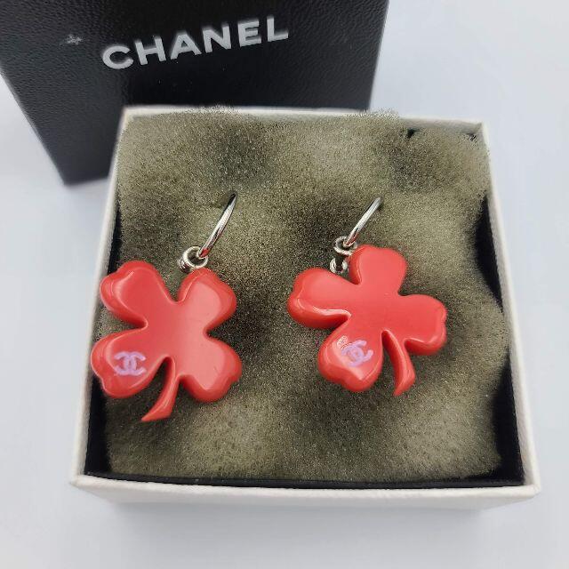 CHANEL - 新品未使用 確実正規品 シャネル ピアス 四葉の CHANEL - 新品未使用 確実正規品 シャネル ピアス 四葉の