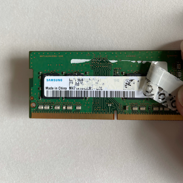 SO-DIMM DDR4メモリー PC4-2400T-SA1-11 8GB 2