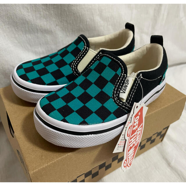 VANS(ヴァンズ)の新品VANSスリッポンsliponオールドスクールoldskool鬼滅の刃14 キッズ/ベビー/マタニティのベビー靴/シューズ(~14cm)(スニーカー)の商品写真