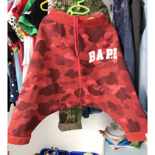 アベイシングエイプ(A BATHING APE)のA BATHING APE 子供 赤い ズボン パンツ100cm(パンツ/スパッツ)