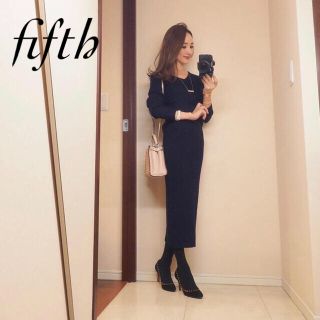 ザラ(ZARA)のフィフスfifthネイビーVネックリブニットセットアップ紺ワンピースレディース(ロングワンピース/マキシワンピース)