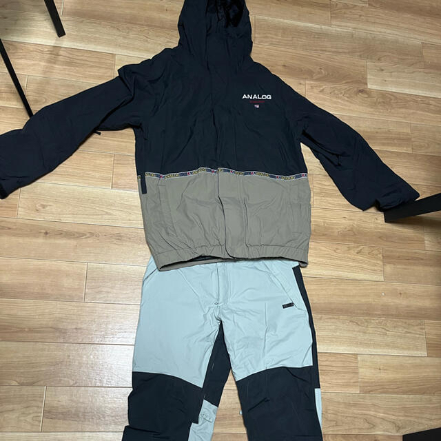 ショッピング超高品質 BURTON ANALOG スノーボードウェア 上下セット
