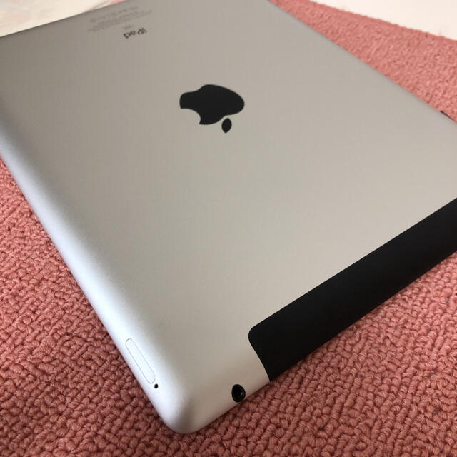 iPad(アイパッド)の美品 Apple iPad2 第2世代 16GB Wi-Fi+Cellular スマホ/家電/カメラのPC/タブレット(タブレット)の商品写真