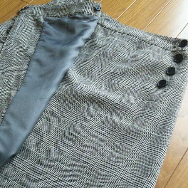【suivi.】プリーツ巻きスカート レディースのスカート(ひざ丈スカート)の商品写真